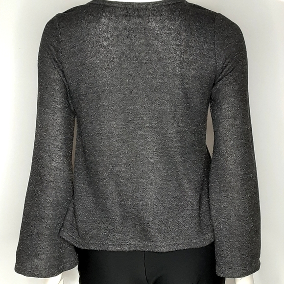 b Sharp tassel Sweater sz medium - Picture 3 of 4